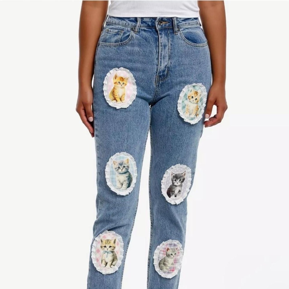 Coquette Dollette mom jeans Hot Topic adorable pastel kitten portraits